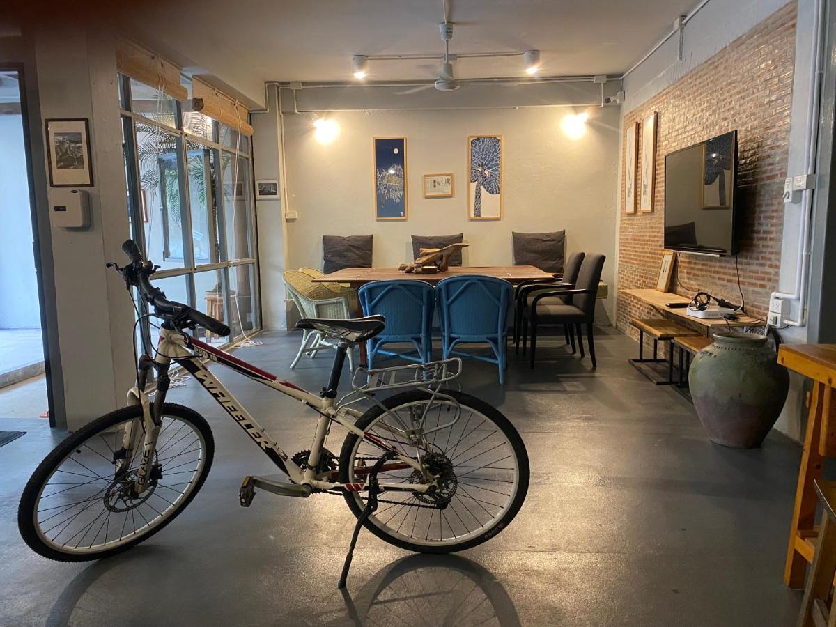 Nesuto Hostel Ramkamhaeng 52 Bangkok Kültér fotó