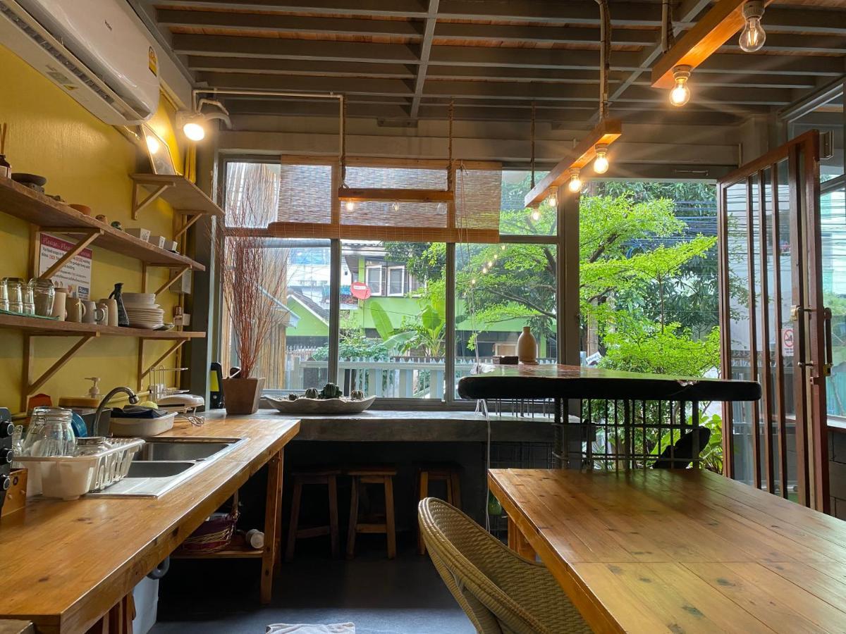 Nesuto Hostel Ramkamhaeng 52 Bangkok Kültér fotó