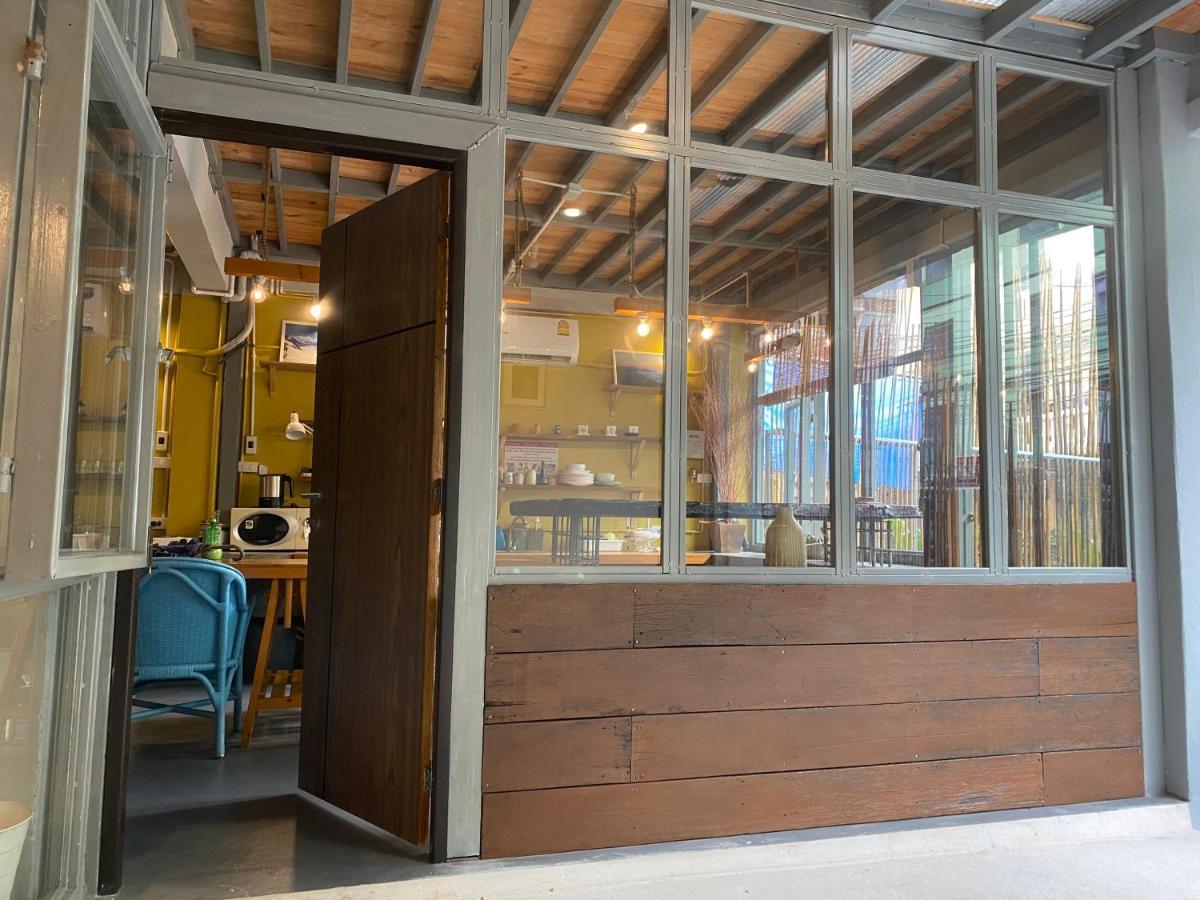 Nesuto Hostel Ramkamhaeng 52 Bangkok Kültér fotó
