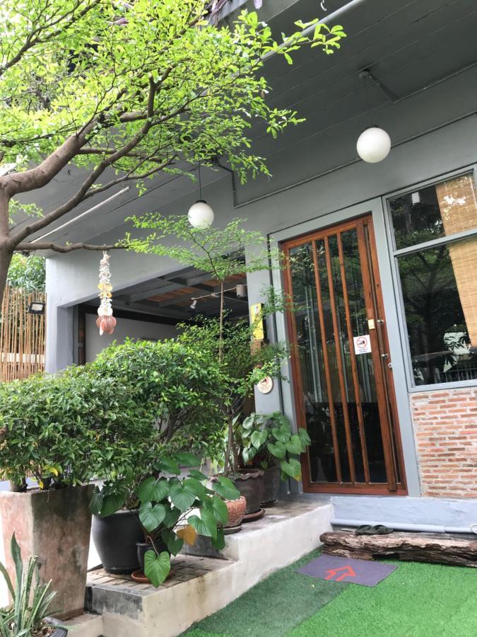 Nesuto Hostel Ramkamhaeng 52 Bangkok Kültér fotó