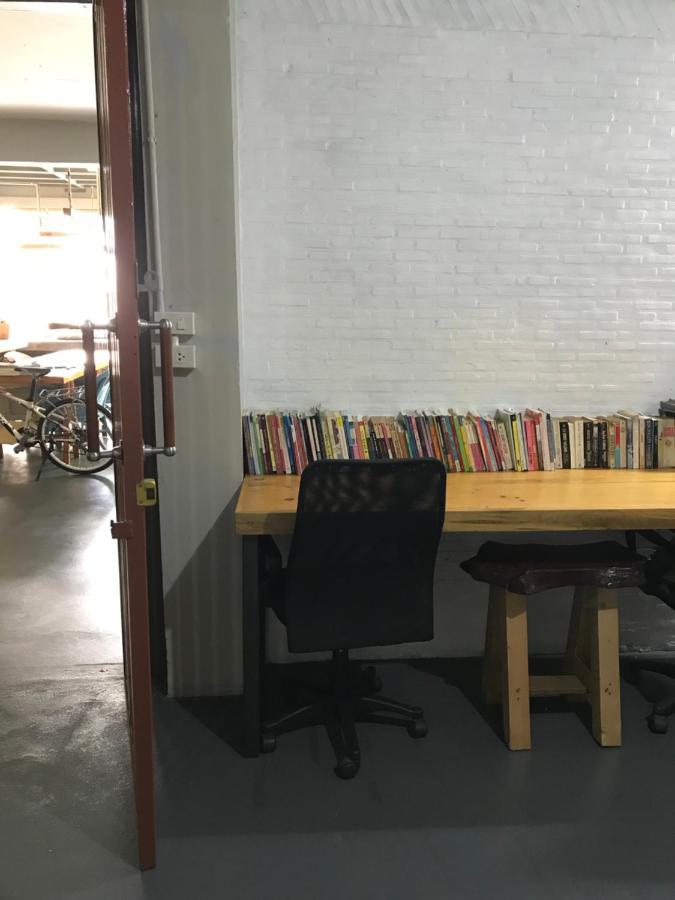Nesuto Hostel Ramkamhaeng 52 Bangkok Kültér fotó
