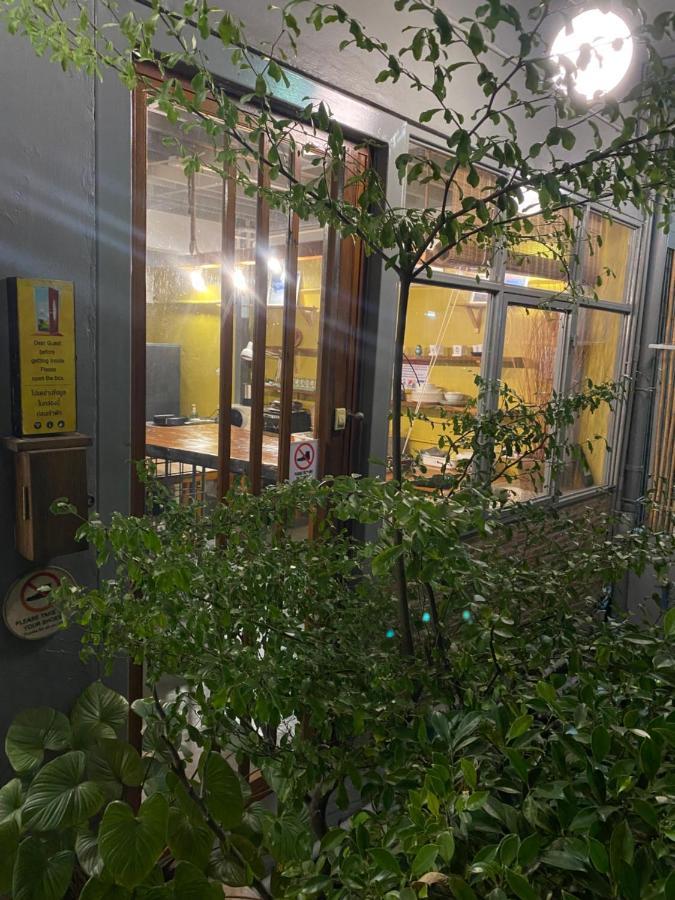 Nesuto Hostel Ramkamhaeng 52 Bangkok Kültér fotó